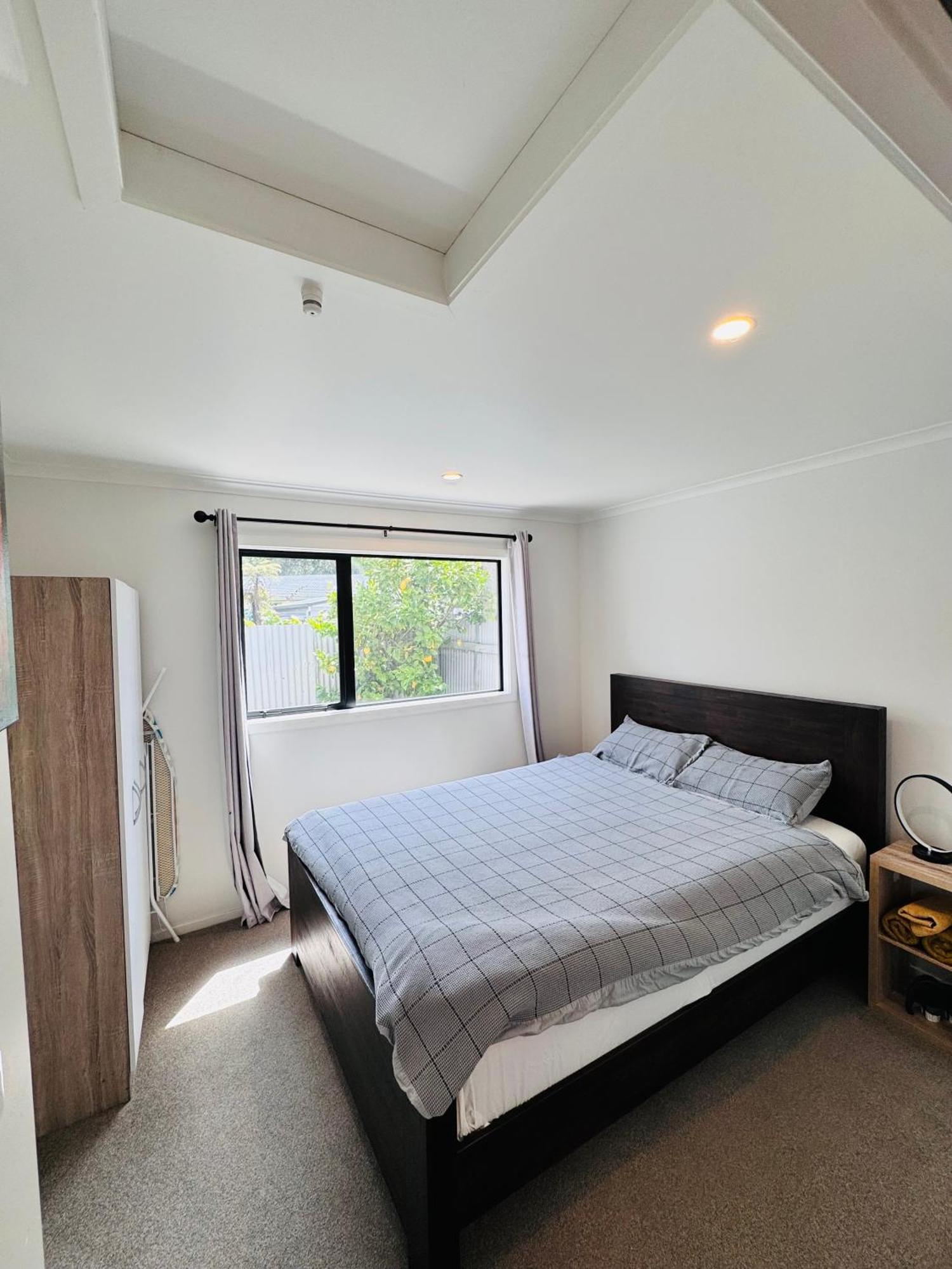 Modern 1 Bedroom Guest House Upper Hutt Exterior photo