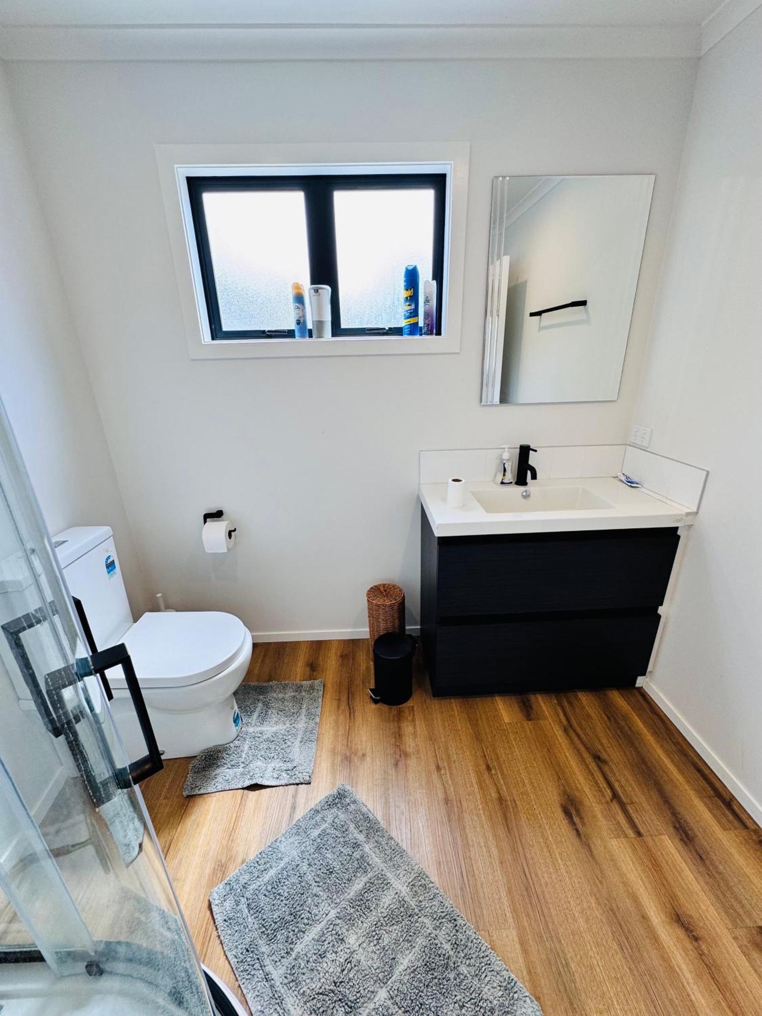 Modern 1 Bedroom Guest House Upper Hutt Exterior photo